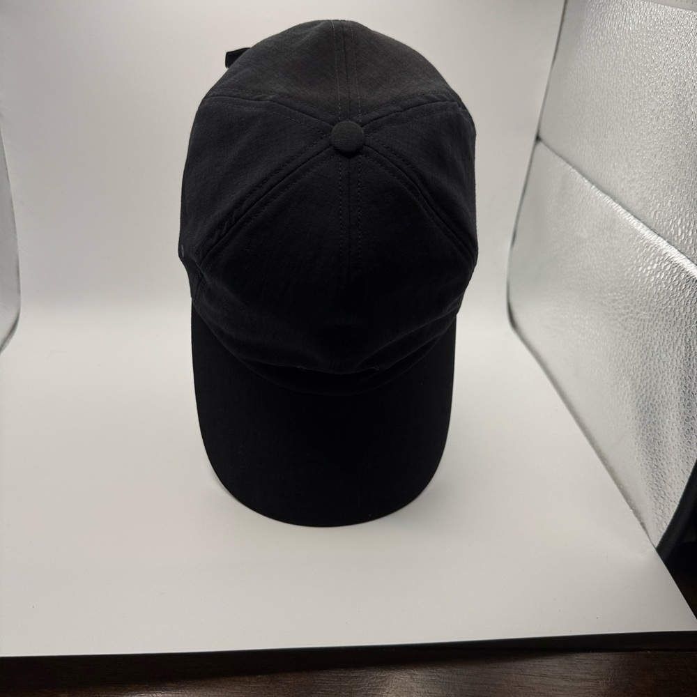 Lululemon Black Athletic Cap - Picture 6 of 9
